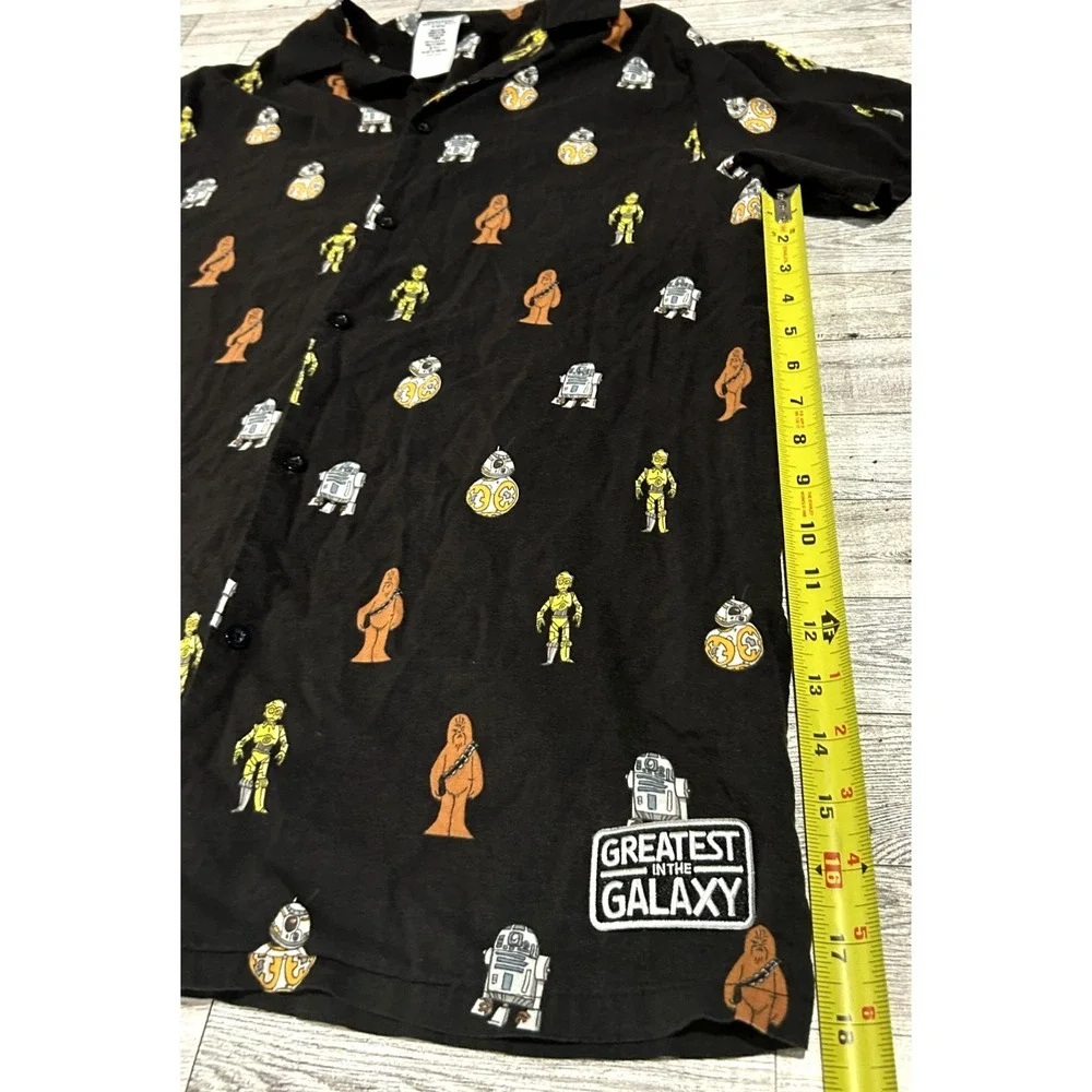 Men's Short Sleeve Button Down Star Wars Black Shirt‎ Disney Store Size MEDIUM